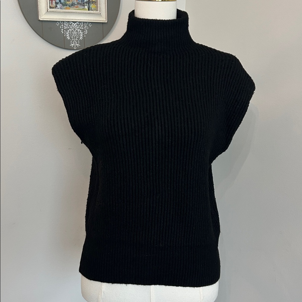 Black Sleeveless Turtleneck Sweater Thick Knit Ribbed Texture MT Lagenlook Chic